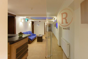  Hotel Reverence  Тбилиси